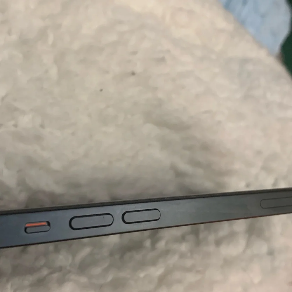 IPhone 13 locked AT&T